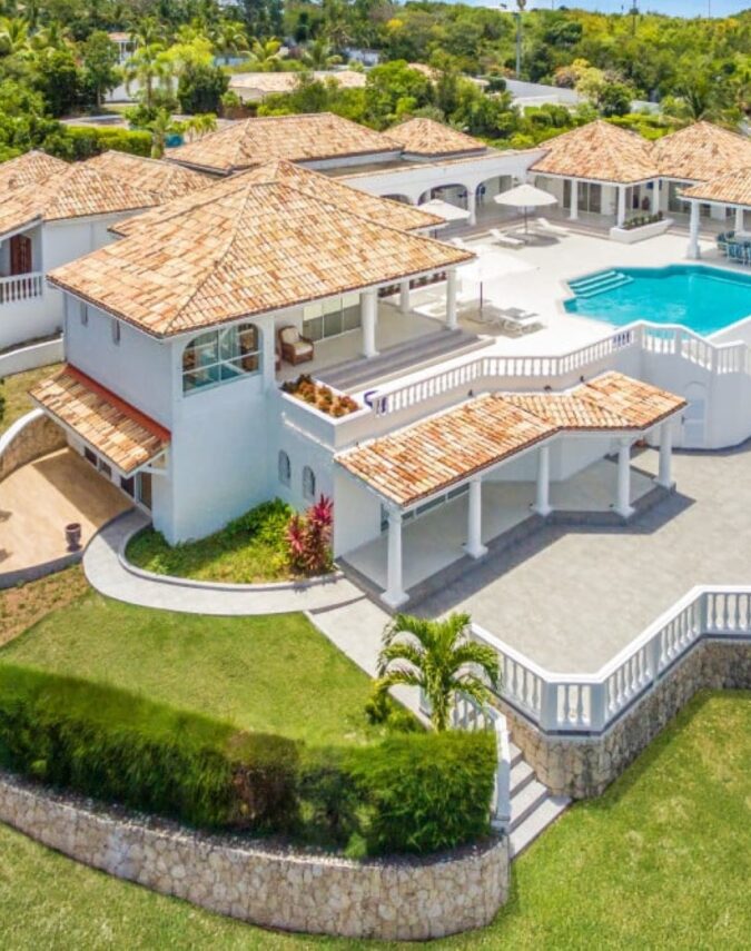 Grand Beachfront Estate